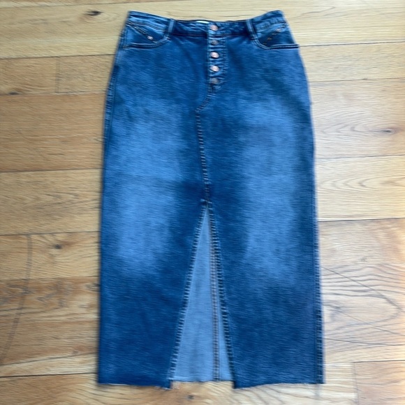 Wash Lab Dresses & Skirts - Wash Lab Jean Raw Hem Maxi Split Skirt. Size 31